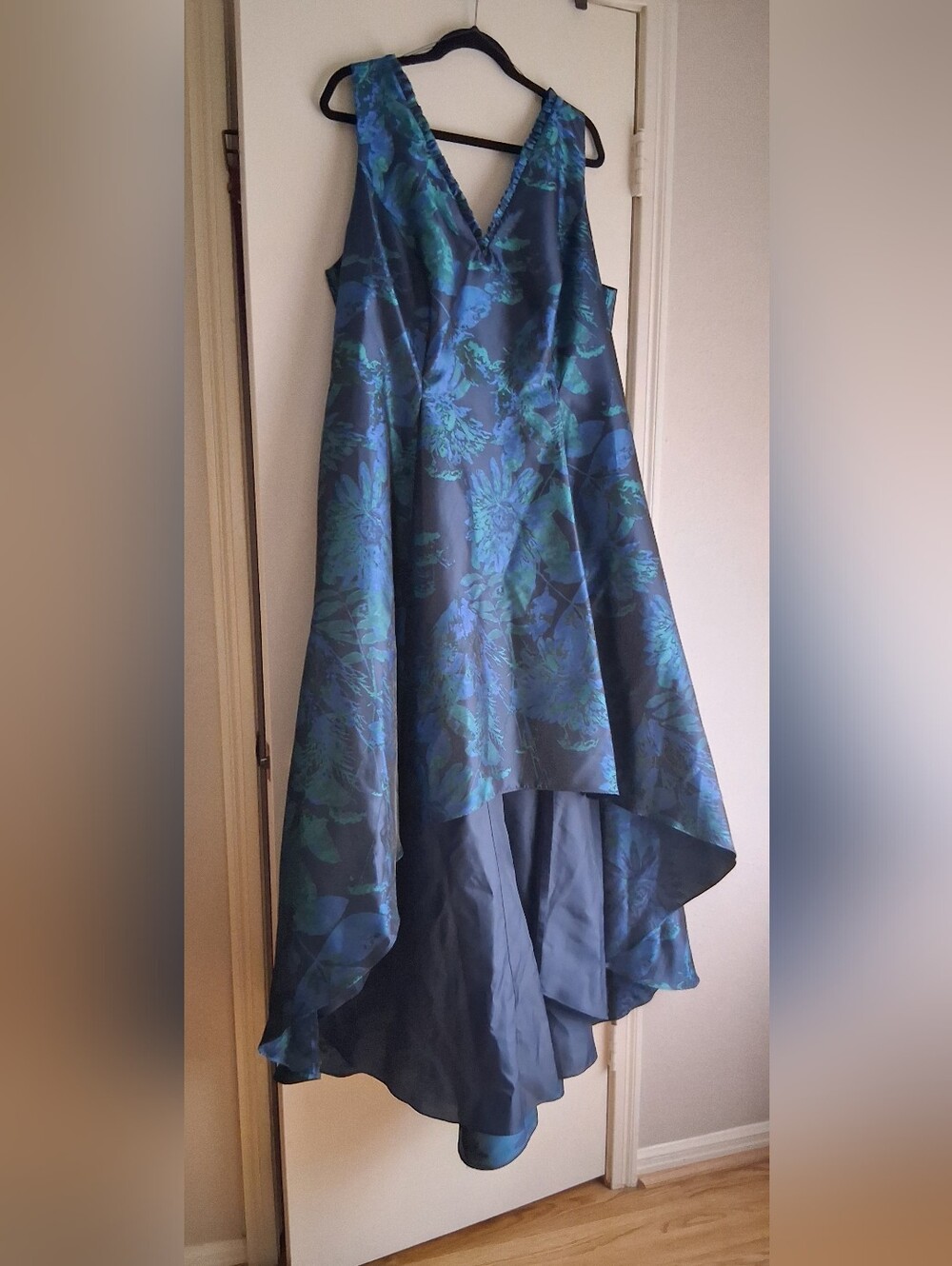 Adrianna Papell Blue and Teal Floral High-Low Evening Dress